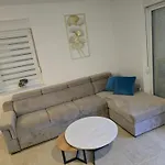 Perl Privlaka (Zadar)