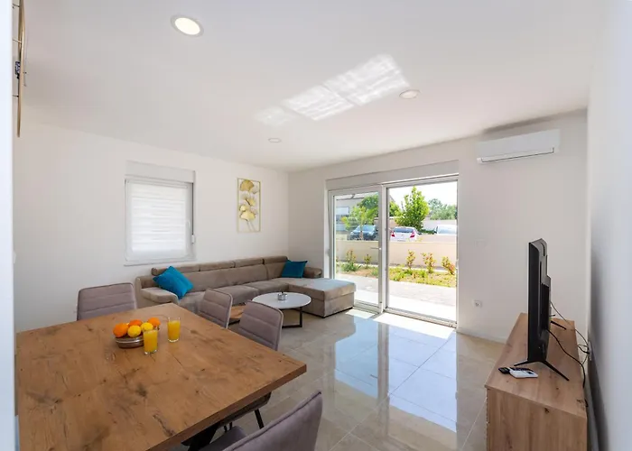 Perl * Privlaka (Zadar)